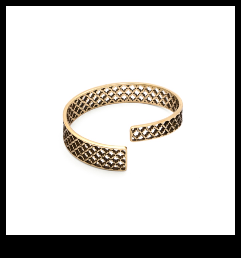 אלגנטיות אתרית: גלה יופי אתרי בסגנונות הצמידים שלנו