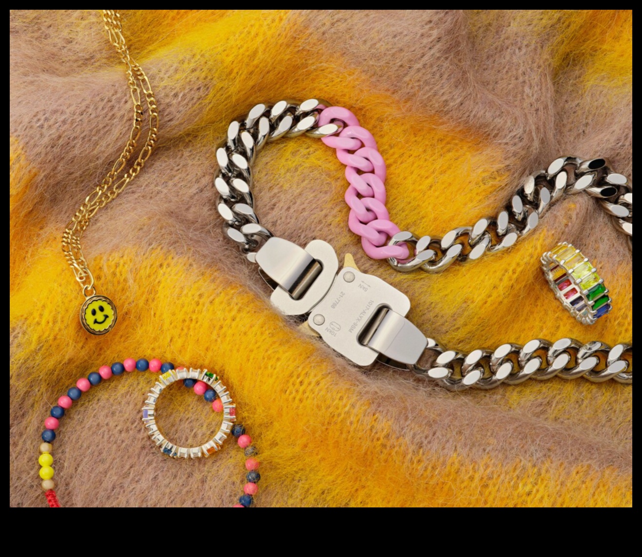 יומני תכשיטים: הדרכון שלך לטרנדים האחרונים