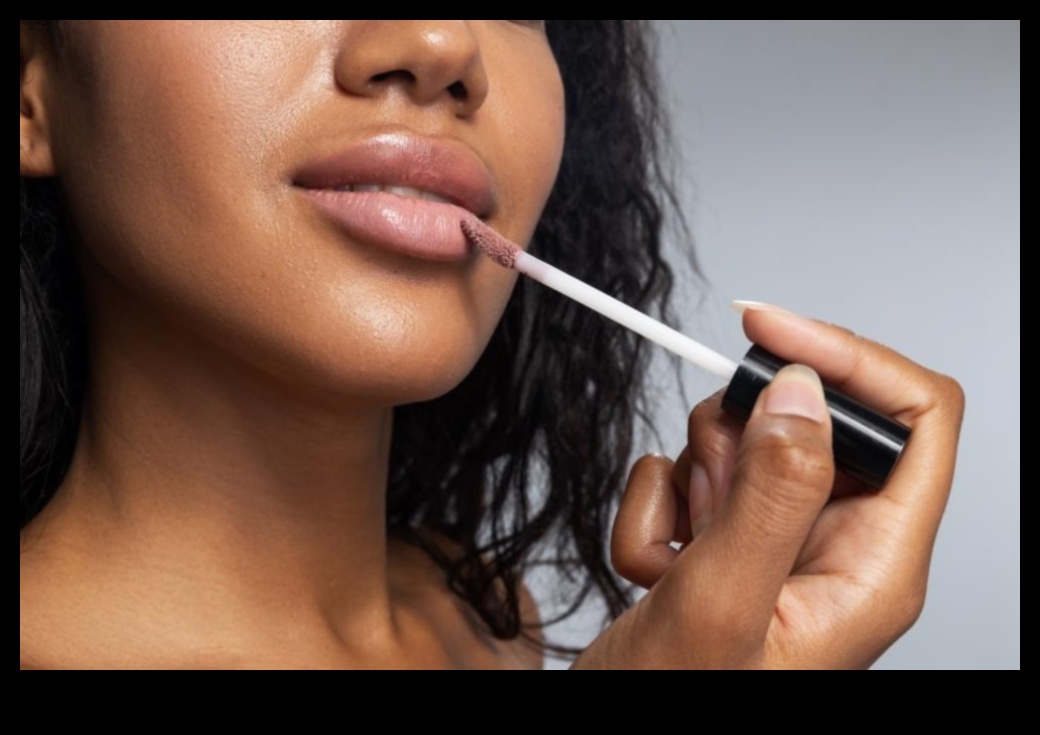 שקוף או אטום: בחירת גימור ליפ גלוס מתאים למראה שלך