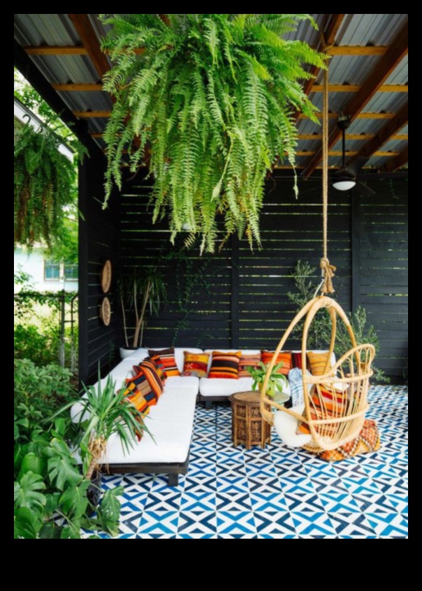 האם אתה יכול להציע רעיונות לעיצוב גינה חיצונית של בוהו שיק עם אדניות תלויות?