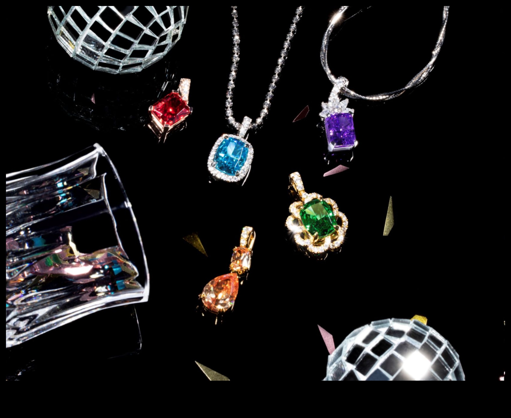 Fashion Jewellery Marvels: סימפוניה של סגנון ותחכום