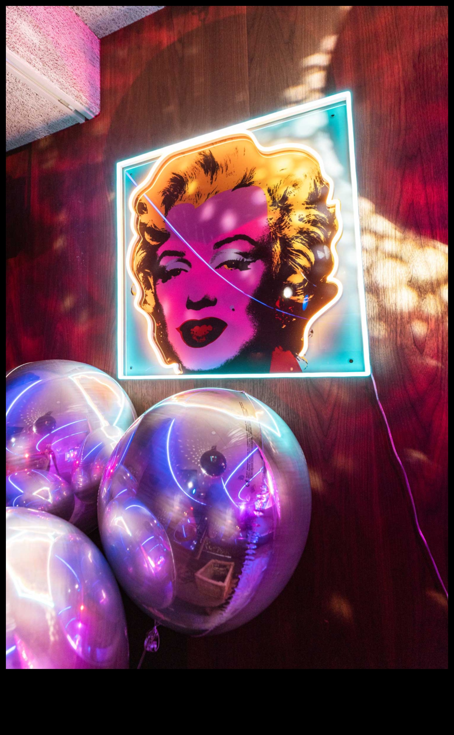 ניאון נוסטלגיה: מחווה נצחית של פופ ארט למאה ה-20