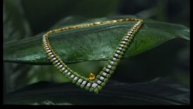 יוקרה מוגדרת מחדש: חשוף את הצד המפואר שלך עם יצירות השרשרת שלנו