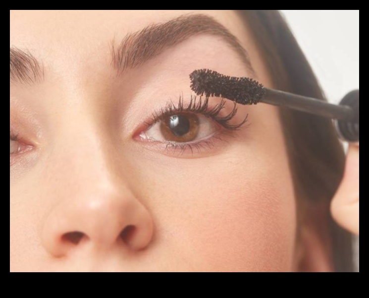 Mascara Faves: מוצרי איפור של מפורסמים