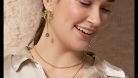 מעגלי שיק: הקיפו את הסגנון שלכם עם סט התכשיטים המתואם שלנו