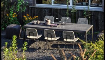 עיצוב פטיו חיצוני אקלקטי לסעודה באוויר הפתוח