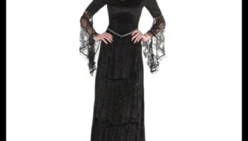 עושר לילי: הנוכחות הנצחית של תכשיטים גותיים