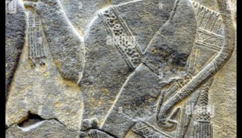 תבליטים בבליים: סיפורים מגולפים באבן במסופוטמיה